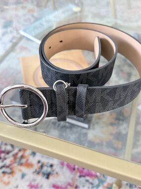 Michael Kors | Accessories | Michael Kors Silver Tone  display picture 2
